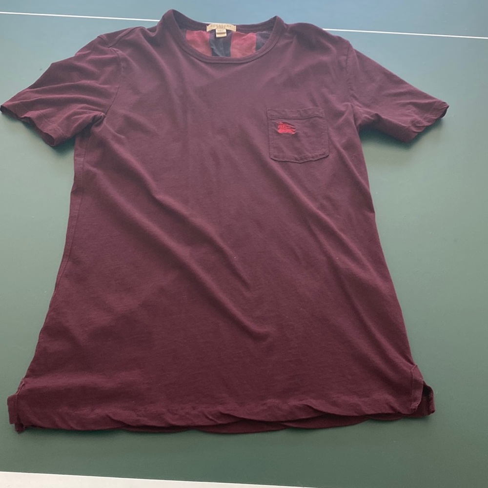 Burberry tee shirt